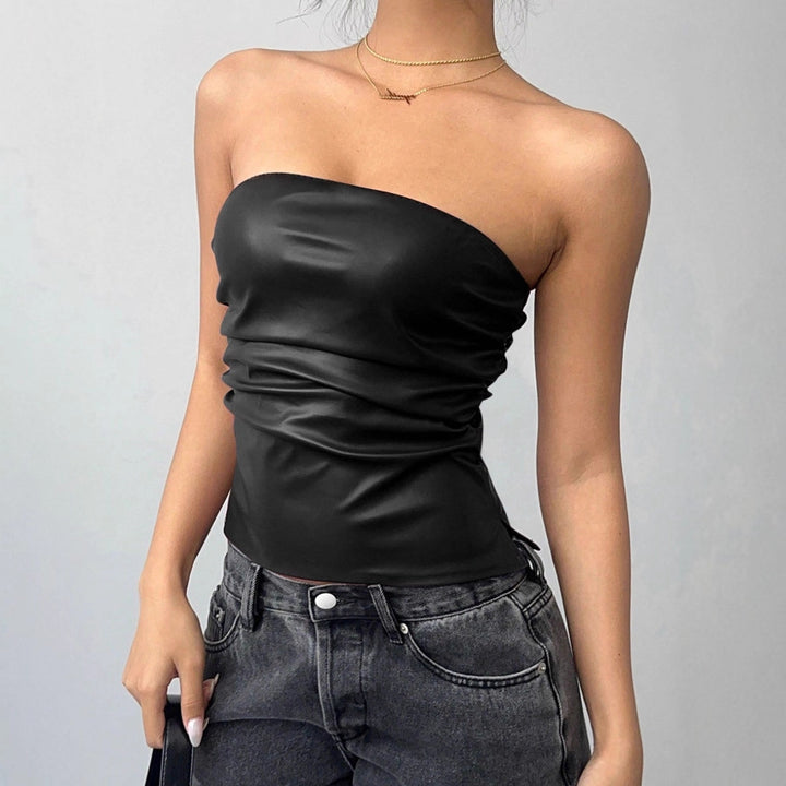 Damen Figurumspielendes Oberteil im edgy Lederlook Drune