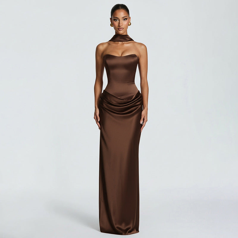 Damen Elegantes Abendkleid mit hohen Kragen und fließendem Schnitt Drune