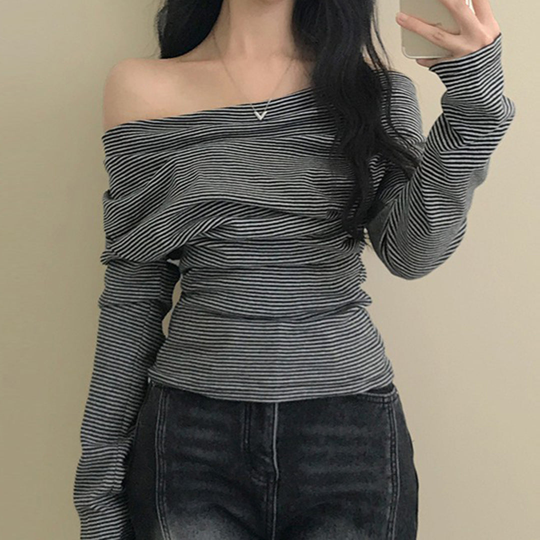 Damen nan asymmetrisches Off-Shoulder Langarmshirt mit taillierter Raffung und schmaler Stretch-Passform Drune
