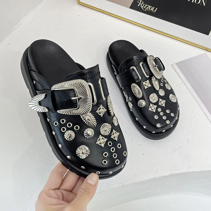 Damen nan verzierte Schlupf-Clogs mit metallischen Conchos, großer Zierschnalle und ergonomischem Fußbett Drune