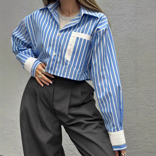 Damen cropped Hemdbluse mit feinen Streifen und kontrastierender Brusttasche Drune