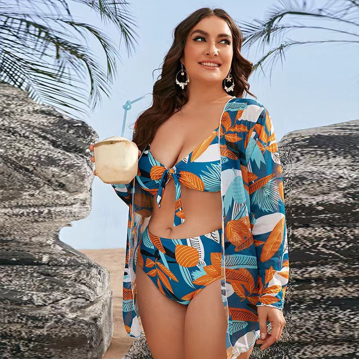 Damen Bikini-Set mit floralem Wickeloberteil und eleganter Strandjacke Drune