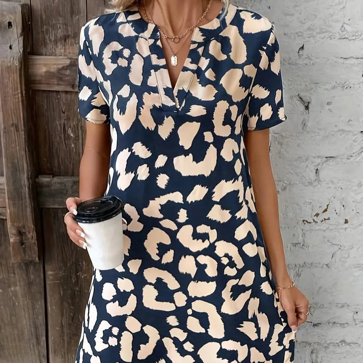 Damen Freizeitkleid im modernen Leopardenmuster mit modischem Kragen Drune