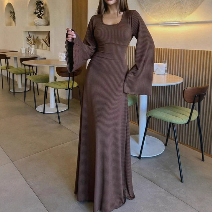 Damen Maxikleid mit weit ausgestellten Ärmeln und eleganten Details Drune