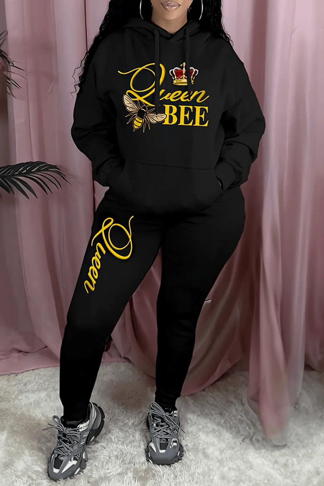 Damen Hoodie und Jogginghose Set mit kreativem "Queen Bee" Design Drune