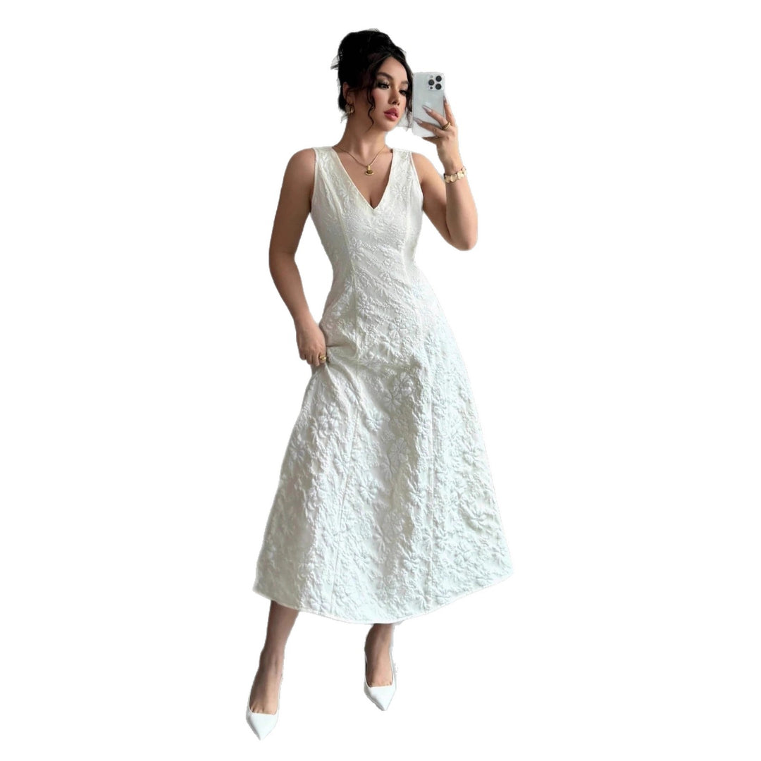 Damen Spitzen-Maxikleid mit verführerischem Schnitt und zarten Spaghettiträgern Drune