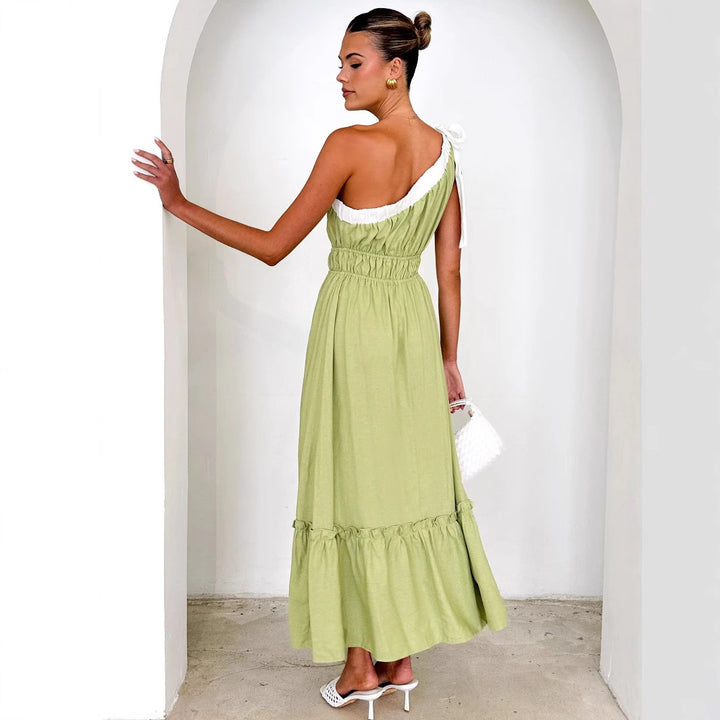 Damen Maxikleid mit asymmetrischem Schulterdesign und fließendem Faltenrock Drune