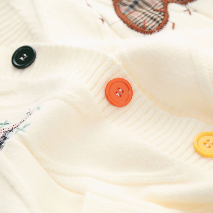 Damen Strickjacke mit Herzapplikationen und Knopfdetaillierung Drune
