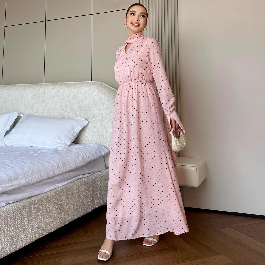 Damen Maxikleid mit eleganten Punkten und schickem Schlitz Drune