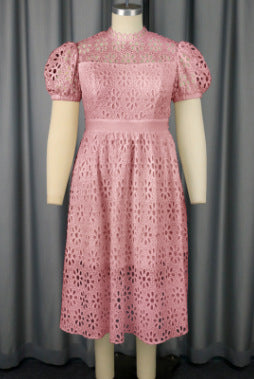 Damen Elegantes Kleid mit Blumenbordüren und Puffärmeln Drune