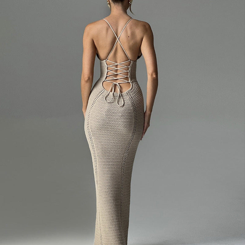 Damen Häkel-Maxikleid mit tiefem V-Ausschnitt und figurbetontem Schnitt Drune