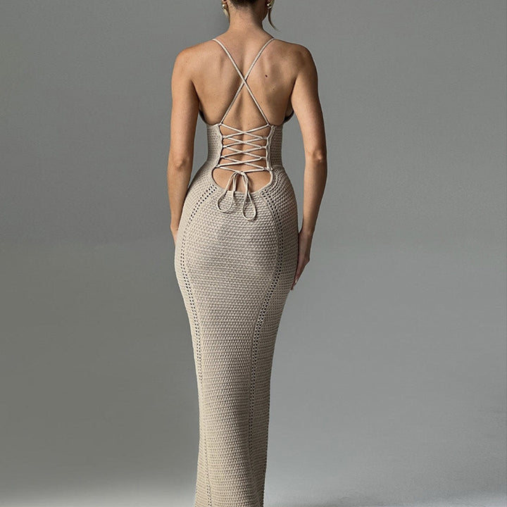 Damen Häkel-Maxikleid mit tiefem V-Ausschnitt und figurbetontem Schnitt Drune