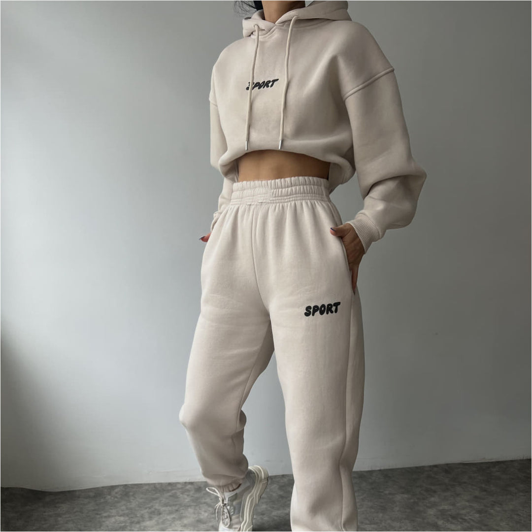 Damen modisches sportliches Set mit cropped Hoodie und weiten Jogginghosen Drune