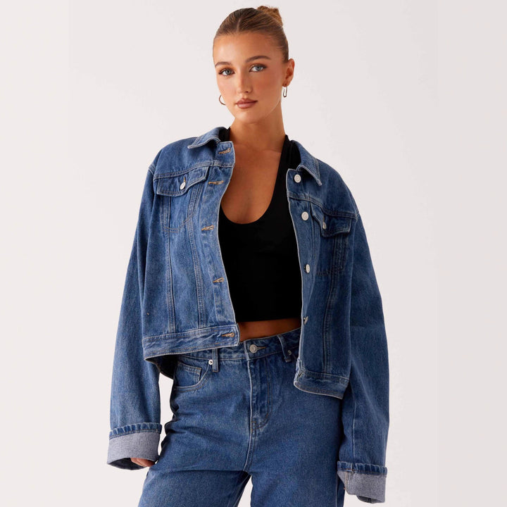 Damen trendige Denimjacke im lässigen Schnitt mit aufgesetzten Taschen und Knopfdetails Drune