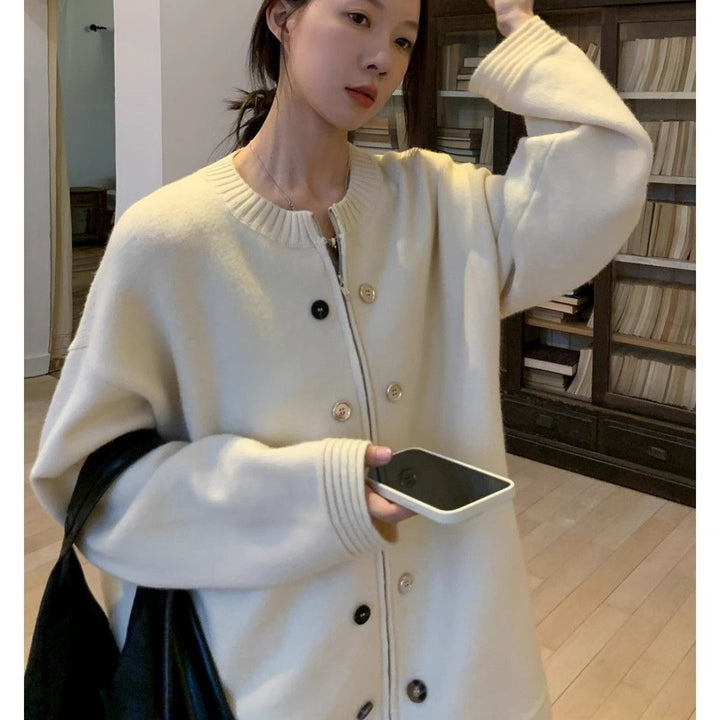 Damen klassischer Strickjacke mit gemütlicher Passform und dekorativen Knöpfen Drune