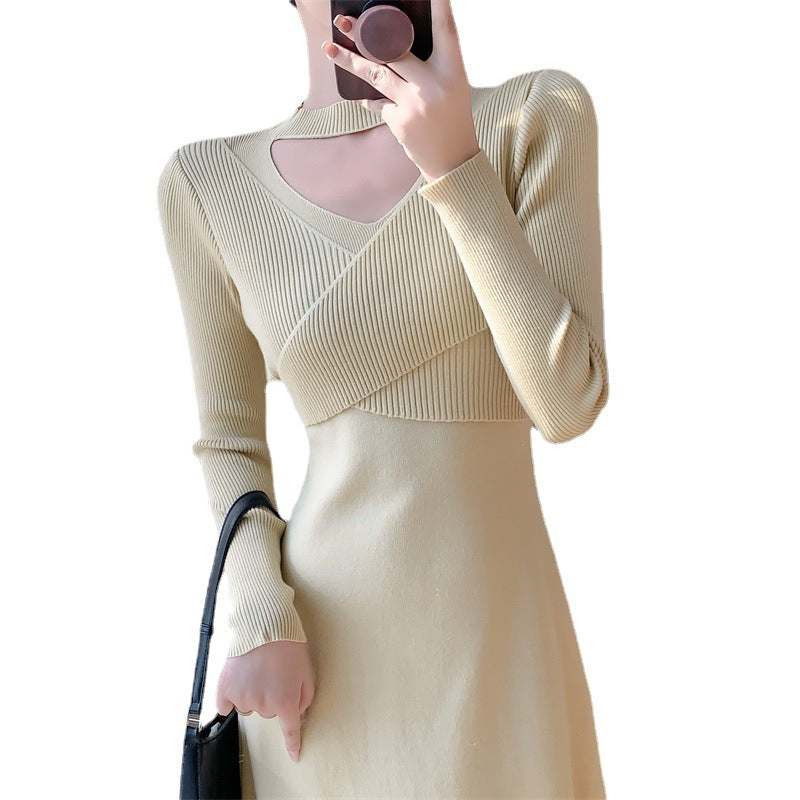 Damen Strickkleid mit offener Schulterpartie und elegantem V-Ausschnitt Drune