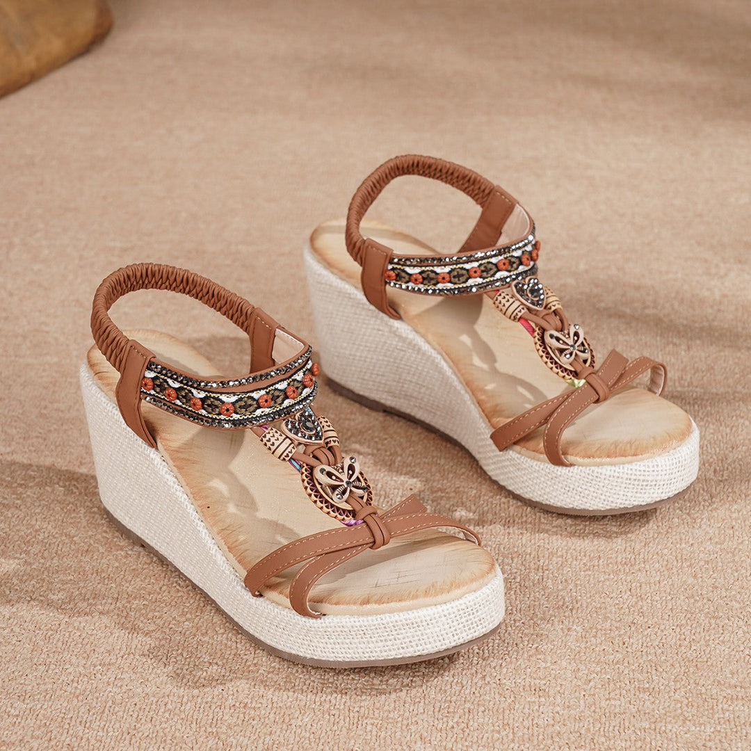 Drune | Damen Sandalen mit Strass-Verzierung und Keilabsatz