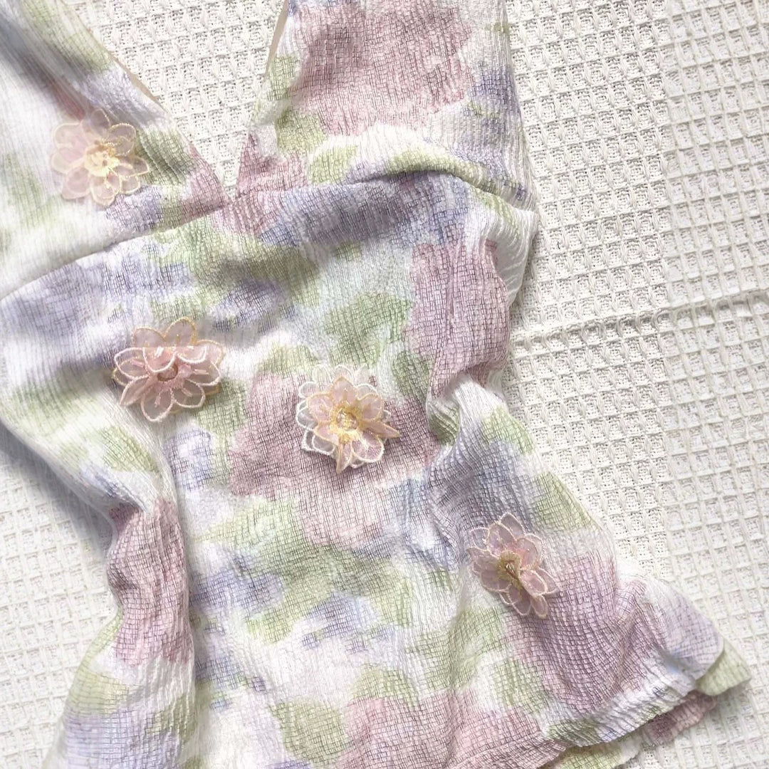 Damen Blühendes Sommer-Top mit elegantem V-Ausschnitt und feinen Rüschendetails Drune