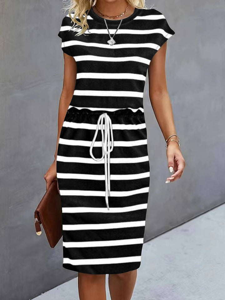 Damen Freizeitleinenkleid mit bunten Streifen und verstellbarem Taillenzug Drune