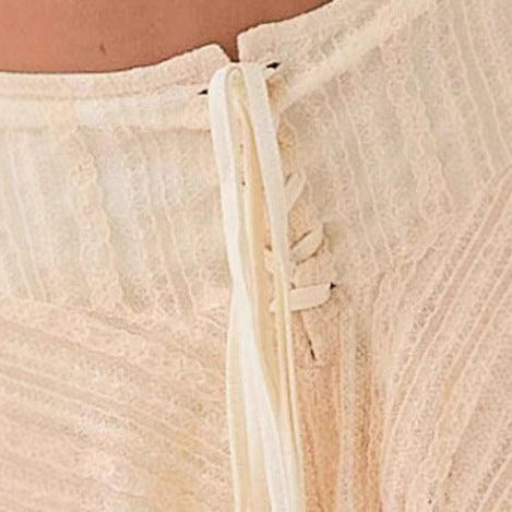 Damen Crop-Top mit raffiniertem Spitzenbesatz und verspieltem Minirock Drune