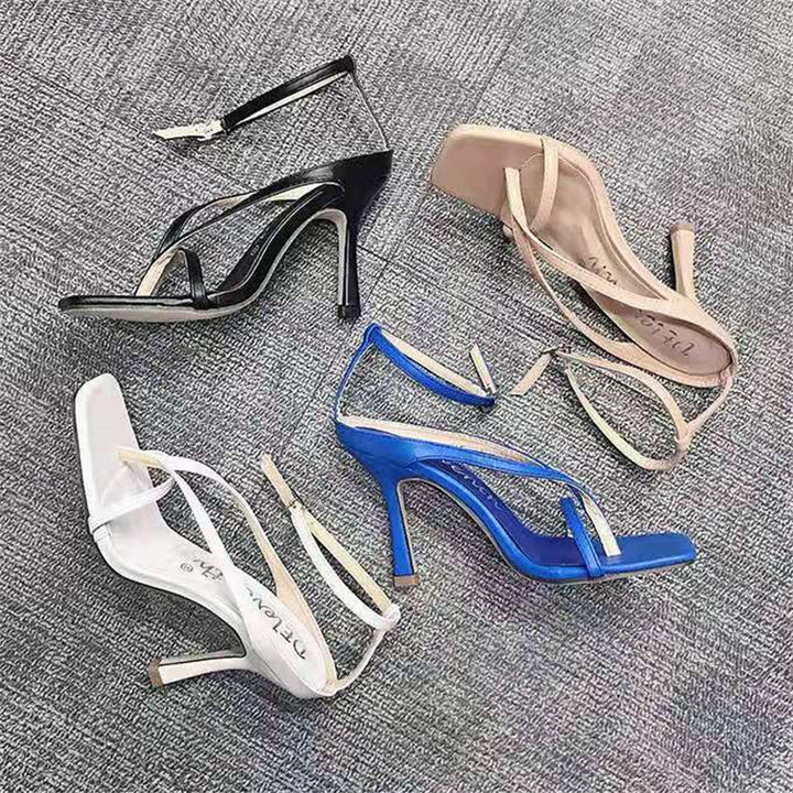Damen nan filigrane Zehenring-Sandaletten mit quadratischer Zehenform, gekreuzten Riemen und feinem Stilettoabsatz Drune
