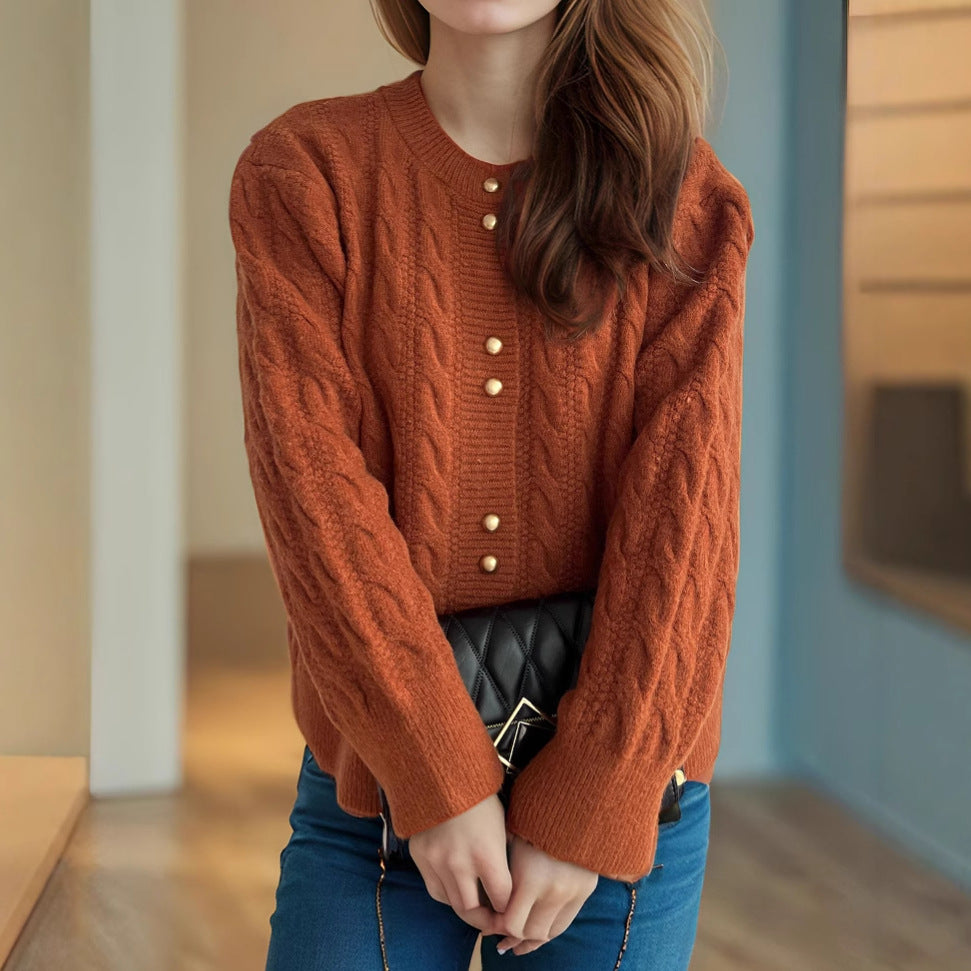 Damen Strickjacke mit eleganter Zopfmusterstruktur und dekorativen Knöpfen Drune
