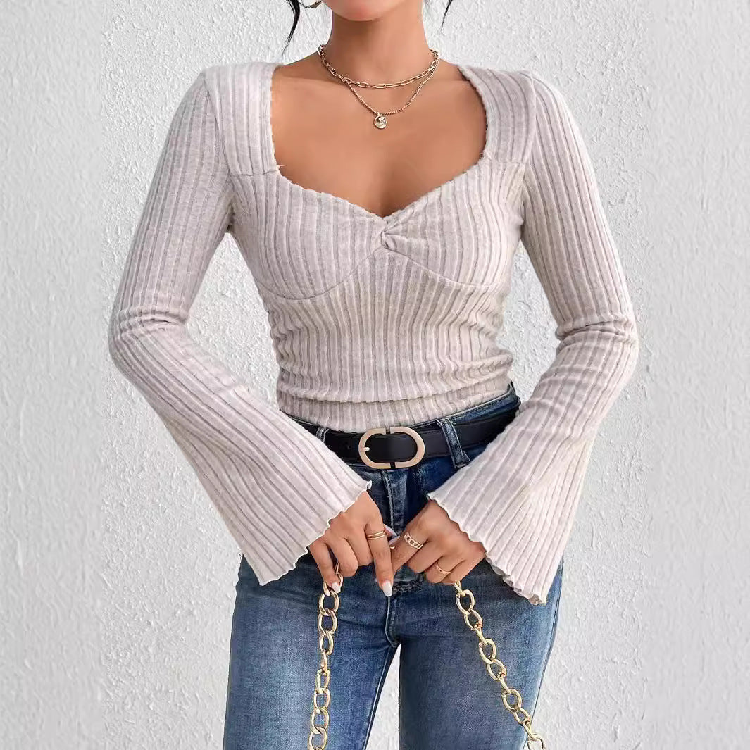 Damen Langarmshirt mit V-Ausschnitt und Rüschendetails Drune