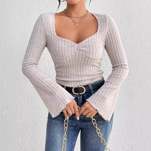 Damen Langarmshirt mit V-Ausschnitt und Rüschendetails Drune
