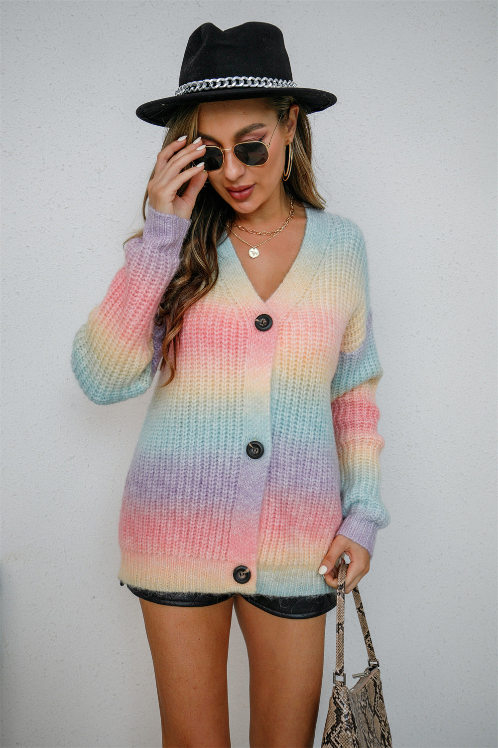 Damen lässige Strickjacke mit auffälligem Farbverlauf und Knopfdetails Drune