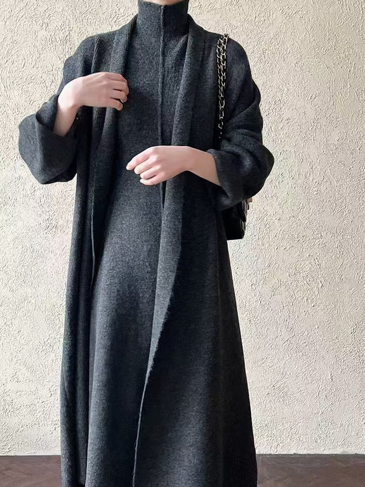 Damen Strickkleid mit hochwertigem Stehkragen und dekorativen Ärmeln Drune