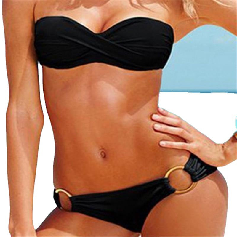 Damen Bandeau-Bikini mit elegantem Wickeldesign und goldenen Akzenten Drune