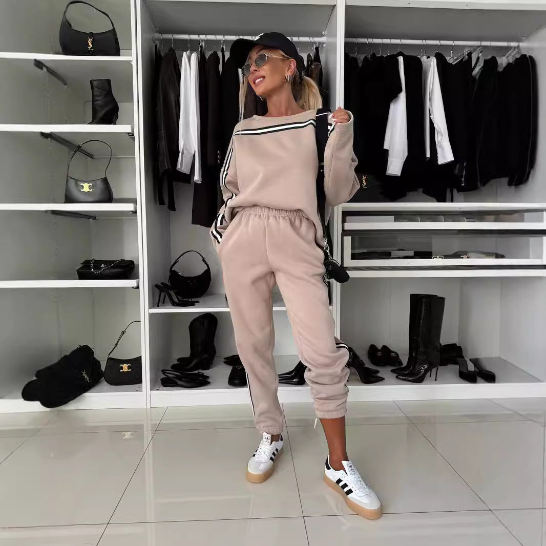 Damen sportliches und lässiges Set mit schmal geschnittenem Oberteil und Jogginghose Drune