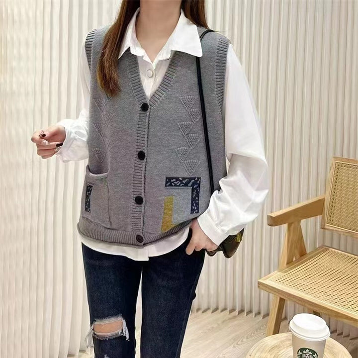 Damen Strickweste mit V-Ausschnitt und dekorativen Taschen Drune
