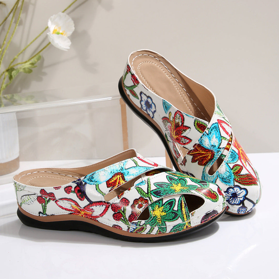 Damen Komfortable Clogs mit dekorativen floralen Stickereien Drune