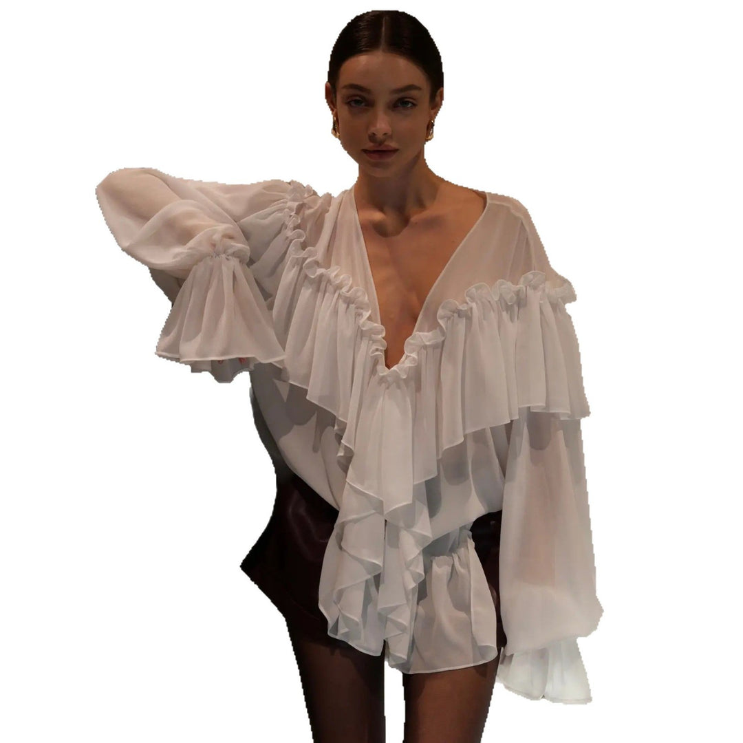 Damen Bluse mit voluminösen Rüschendetails und eleganter Knopfleiste Drune