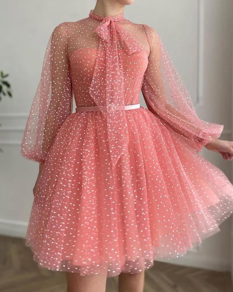 Damen Tüllkleid mit transparenten Puffärmeln und Schleifenakzent Drune