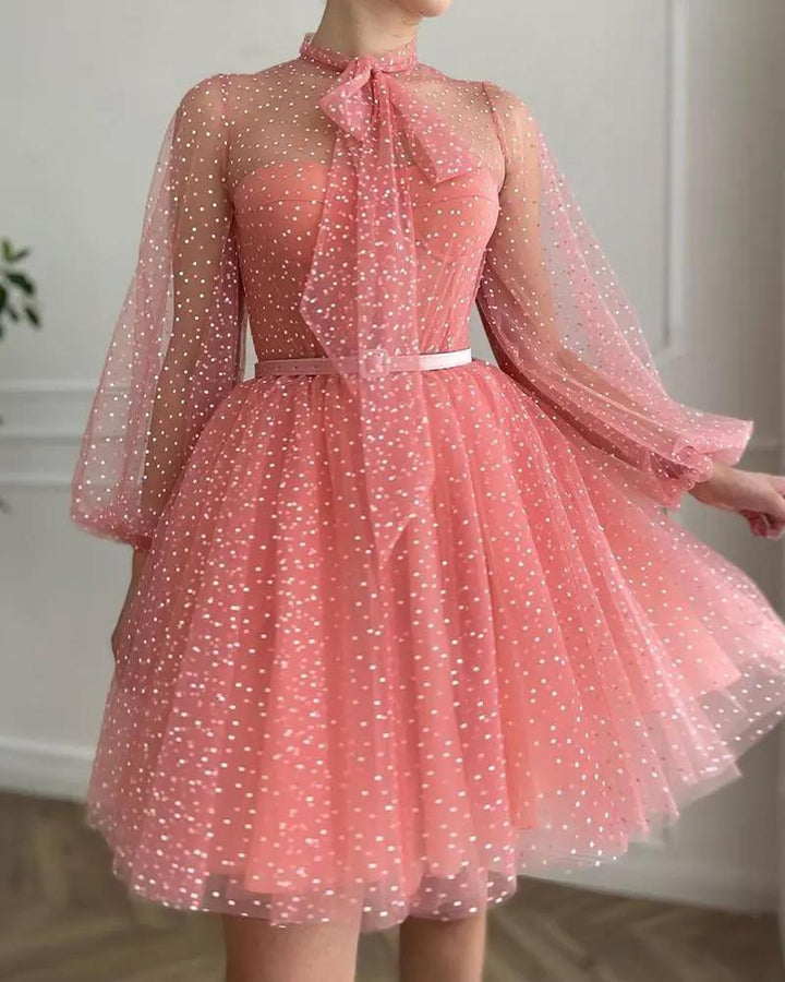 Damen Tüllkleid mit transparenten Puffärmeln und Schleifenakzent Drune