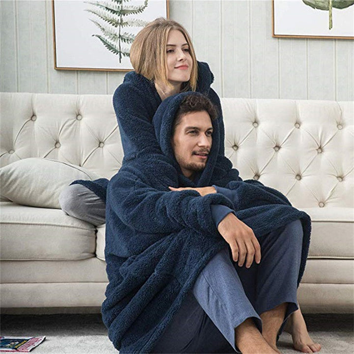 Damen Kuschelpullover-Poncho mit Kapuze und praktischen Taschen Drune