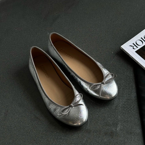 Damen Ballerina-Schuhe mit glänzender Oberfläche und verspieltem Schleifenakzent Drune