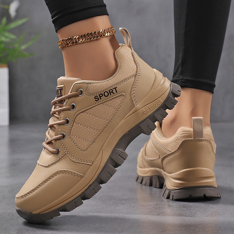 Herren nan robuster Schnür-Freizeitsneaker mit tiefem Stollenprofil, gepolstertem Schaft und praktischer Zuglasche Drune