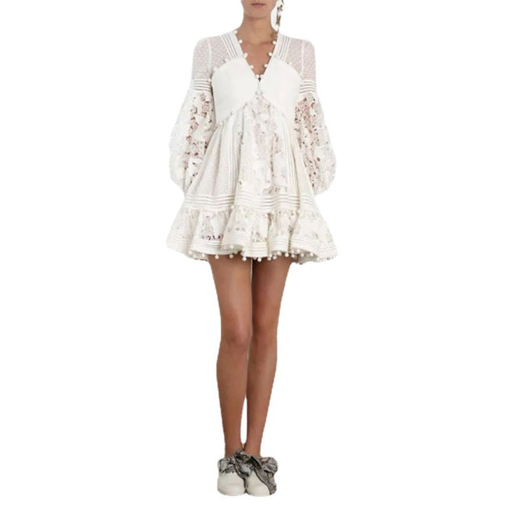 Damen verspieltes Blumenkleid mit Rüschendetails und transparenten Puffärmeln Drune