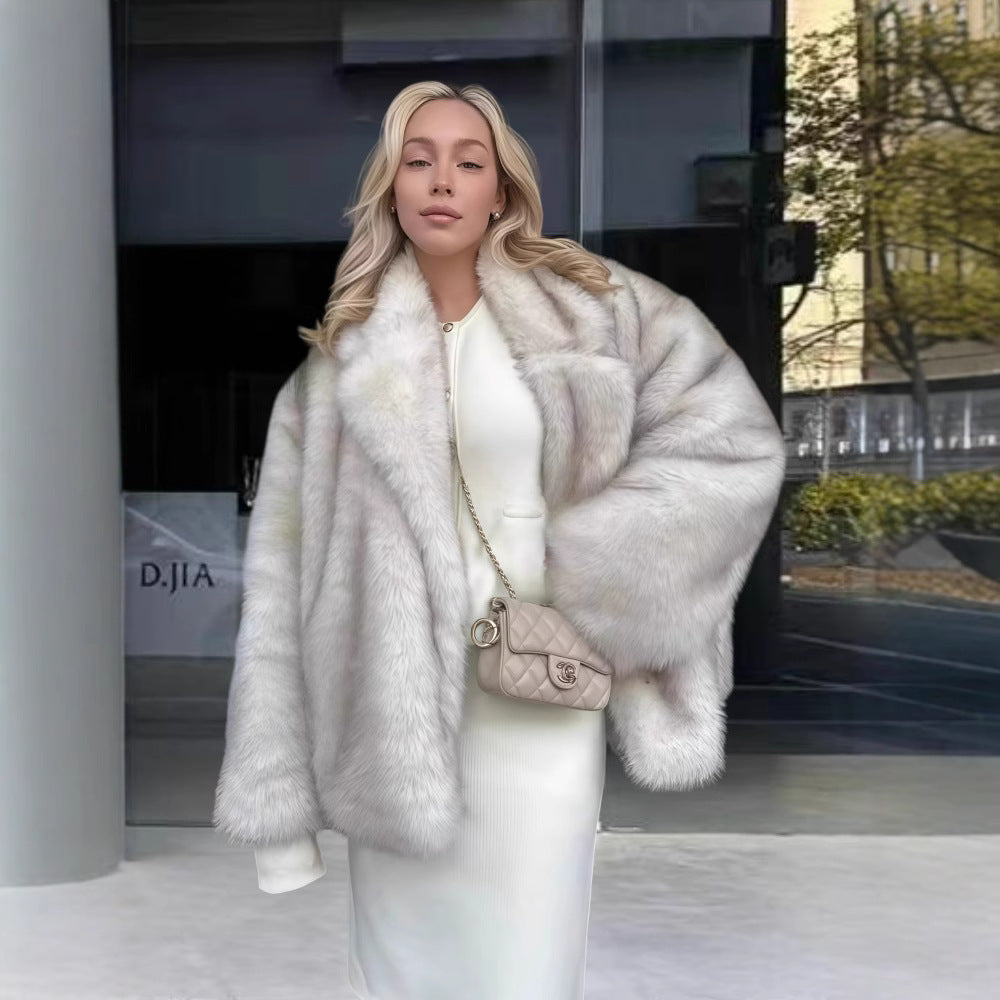 Damen luxuriöse Kunstpelzjacke mit funkelnden Akzenten Drune