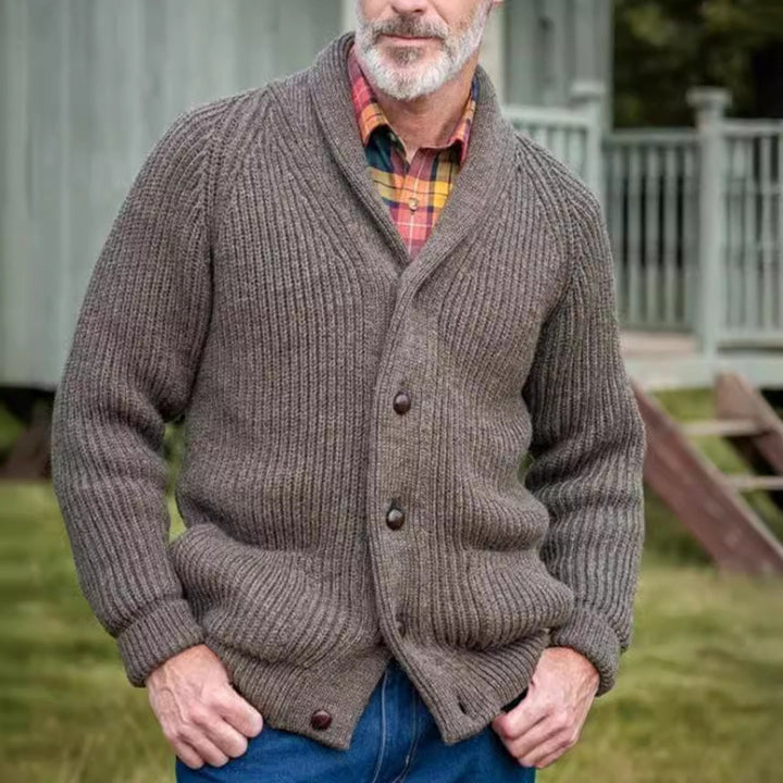 Herren grob gestrickter Cardigan mit praktischen Taschen und modernem V-Ausschnitt Drune