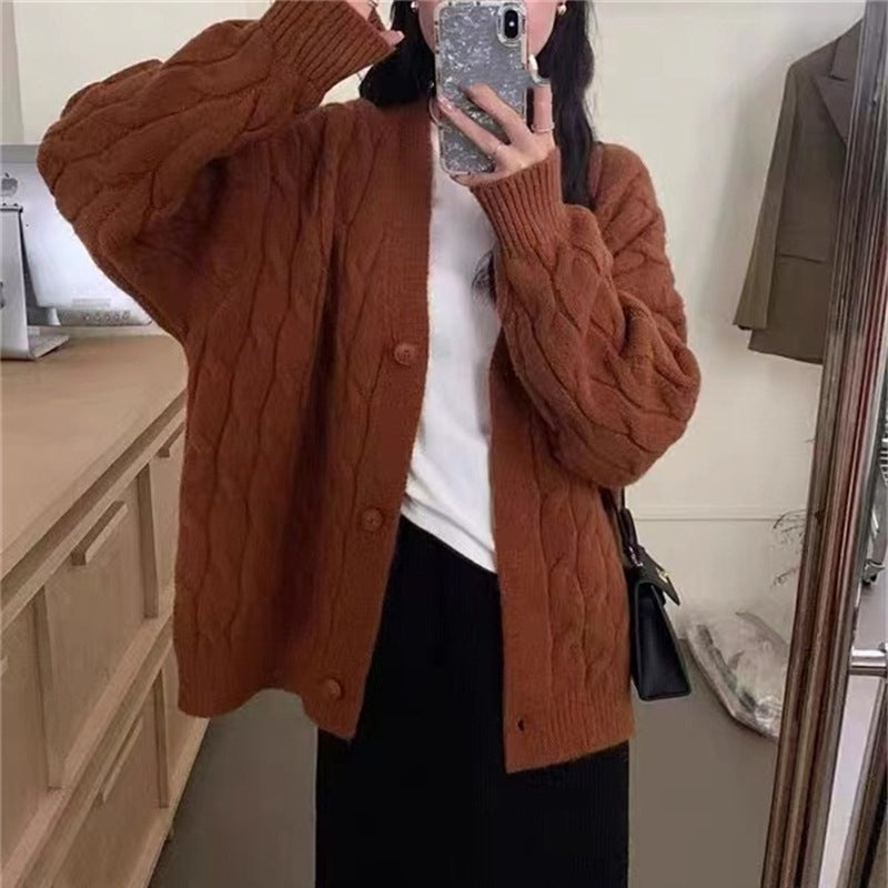 Damen Grobstrick-Cardigan mit klassischen Zopfmustern und lockerer Passform Drune