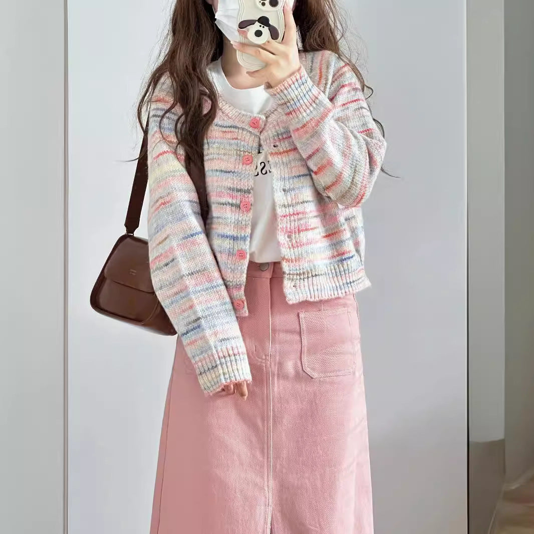 Damen Strickjacke mit buntem Muster und zarten Knöpfen Drune