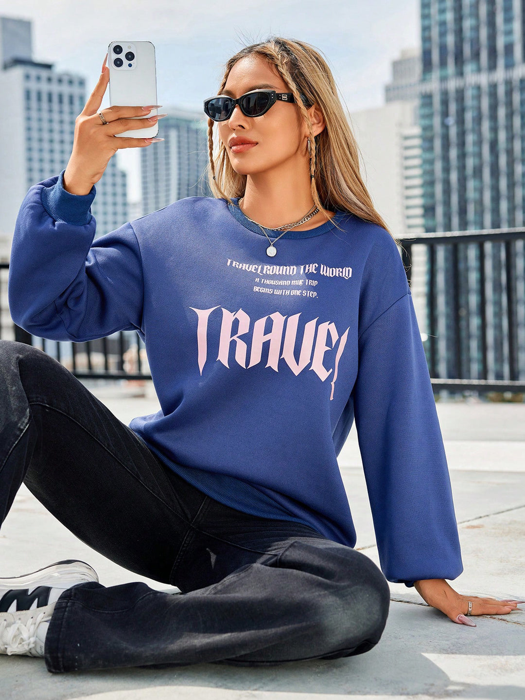 Damen Sweatshirt mit künstlerischem Schriftzug und lässigem Schnitt Drune