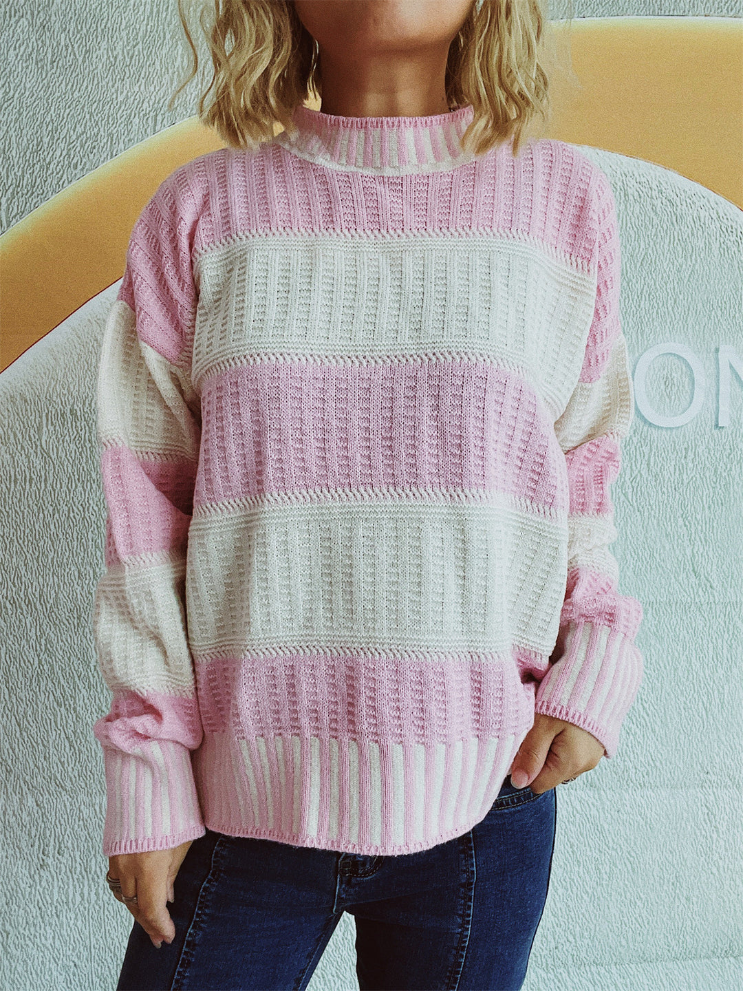 Damen lässiger Strickpullover mit modernem Streifenmuster und warmem Material Drune