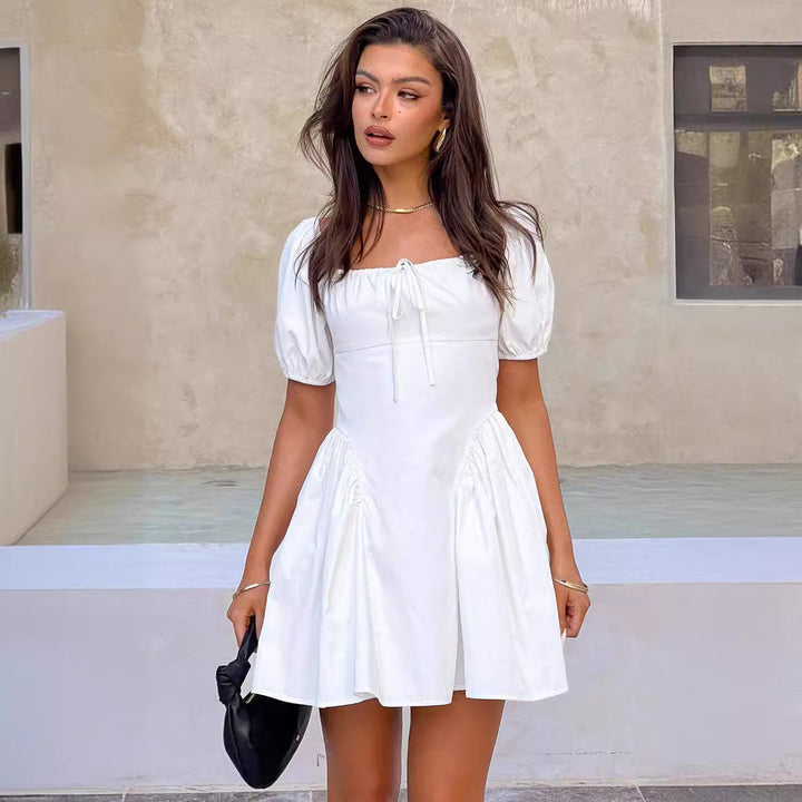 Damen sommerliches Minikleid mit Puffärmeln und tailliertem Design Drune