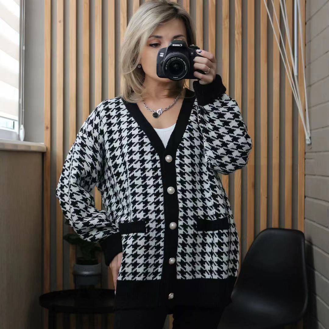 Damen modischer Strickcardigan mit schickem Hahnentrittmuster und großen Knöpfen Drune