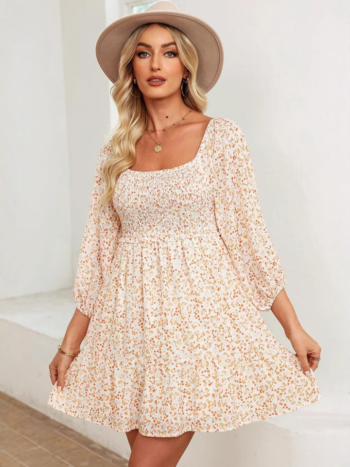 Damen luftiges Blumenkleid mit zeitlosem Quadrat-Ausschnitt Drune